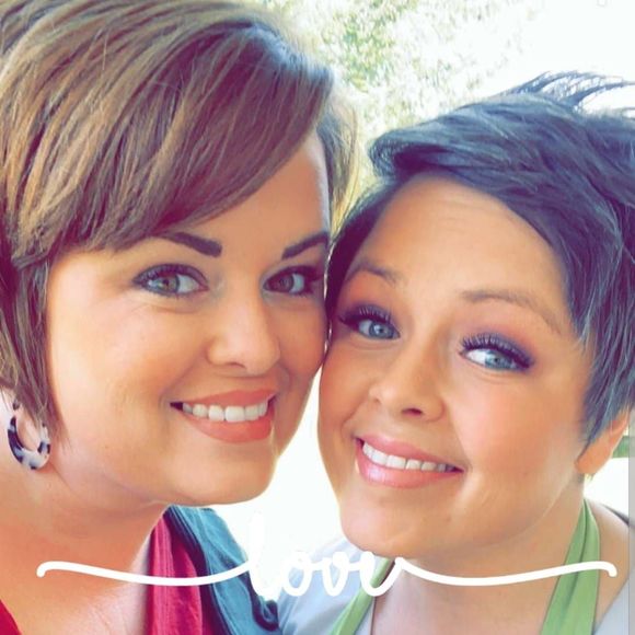 Meet your Posher, Amber - Picture 1 of 1